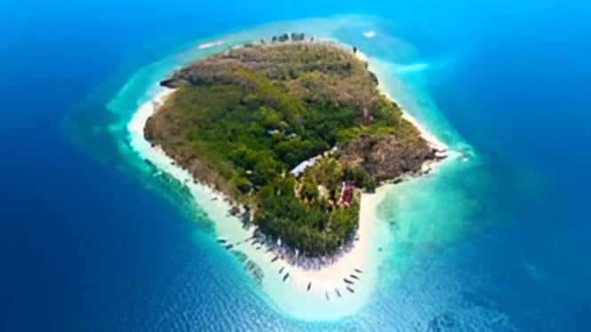 Pesona Gili Nangu di NTB.