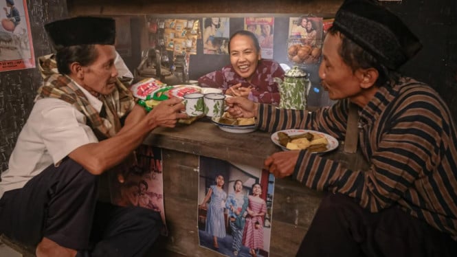 Tiap seruput melompati waktu