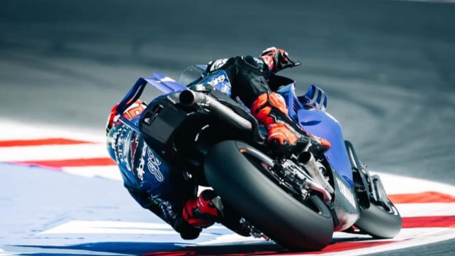 Fabio Quartararo saat menjajal Yamaha M1 V4 di sirkuit Misano