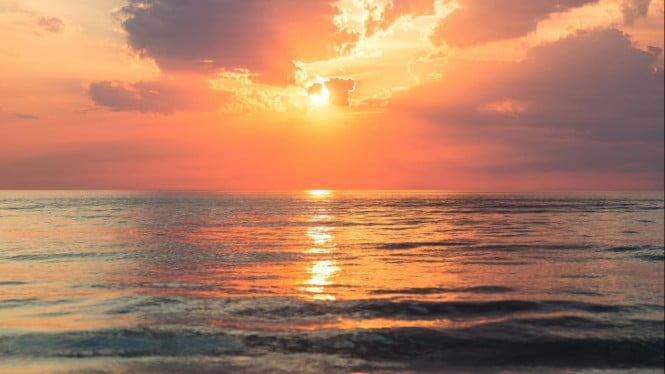 Sunset di pantai bali yang membuat selalu ingin kembali