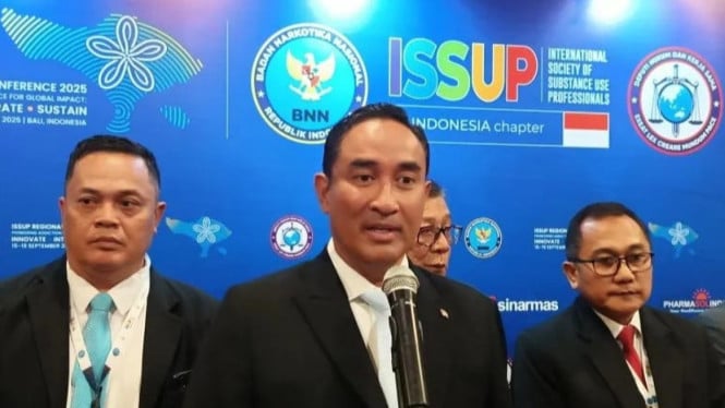 Kepala BNN RI Suyudi Ario Seto menjawab peluang pelara rokok elektrik