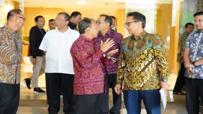 I Wayan Koster Bertemu Budi Gunadi