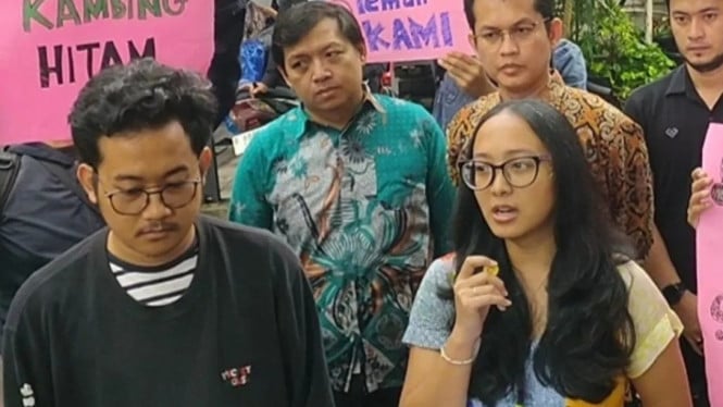 Sizigia Pikhansa kakak dari aktivis Syahdan Hussein yang ditahan