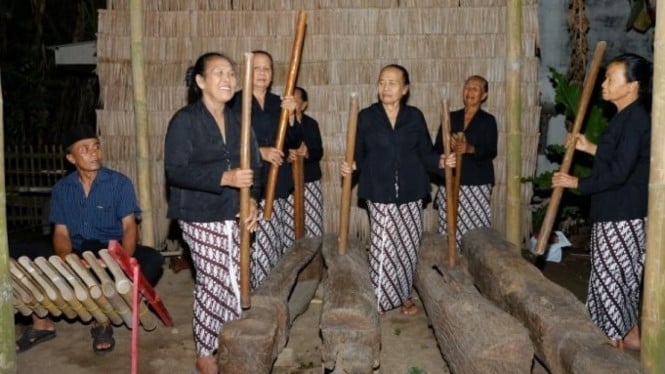 Melestarikan tradisi musik rakyat melalui permainan Gedhogan
