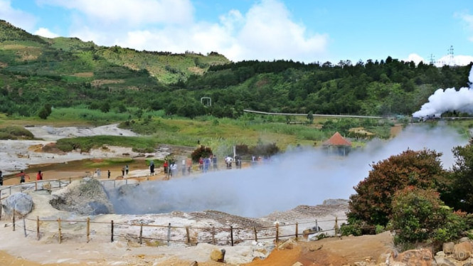 Keindahan alam vulkanik yang memukau dari Kawah Sikidang