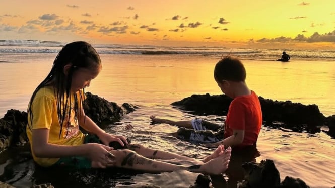 Senja keemasan di Pantai Parangtritis