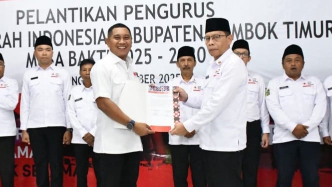 Wabup Lotim H. Moh. Edwin saat dilantik Jadi Ketua PMI