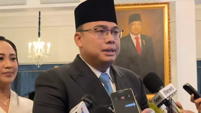 Kepala Badan Komunikasi Pemerintah Angga Raka Prabowo