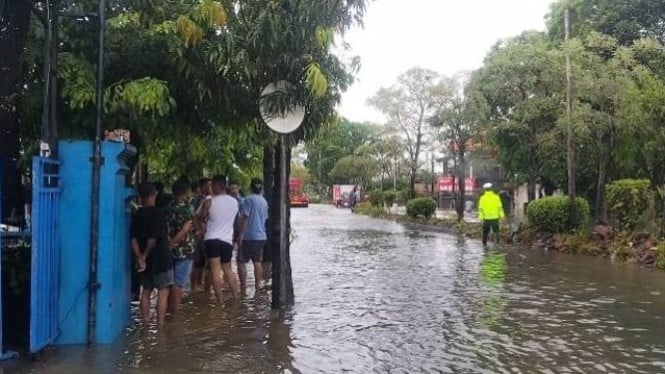 Dok Banjir Merendam Puluhan Rumah Warga di Jembrana