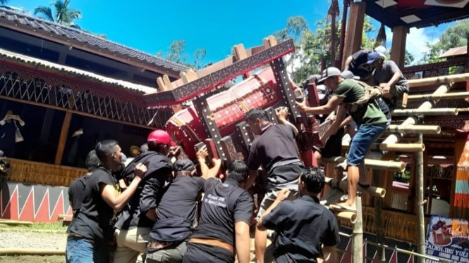 Proses ritual Rambu Solo