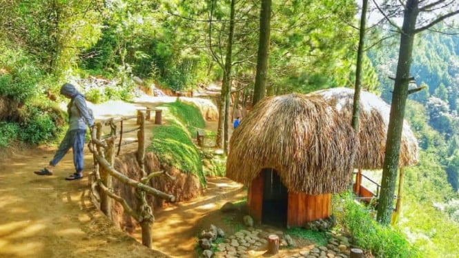 Berwisata di Papua Barat