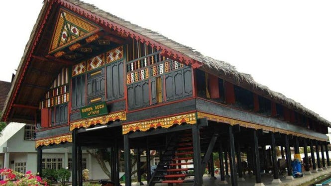 Rumoh Aceh nan megah