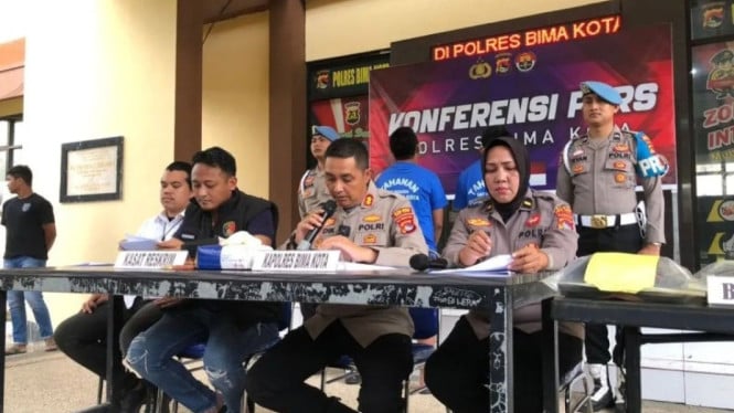 Kapolres Bima Kota AKBP Didik Putra Kuncoro dalam Konferensi Pers