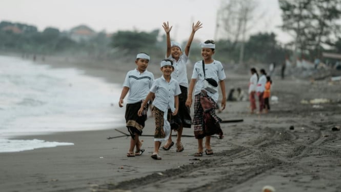 Serba bugar, serba bahagia