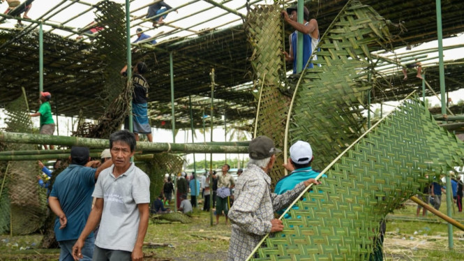 Pembuatan tetaring Hultah Madrasah NWDI Ke-90