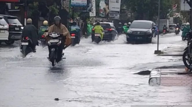 Perkiraan Cuaca di Gianyar hingga 1 Oktober 2025