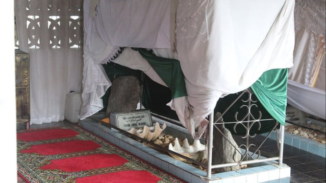 Makam Sang Abdul Wahab Calau