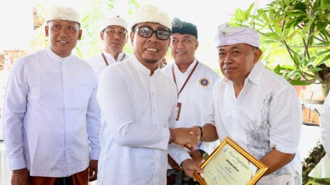 Walikota Denpasar hadiri Yadnya Massal PHDI