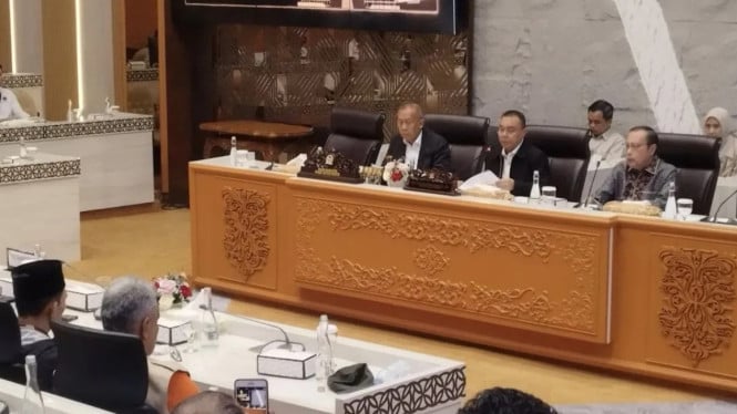 Wakil Ketua DPR Sufmi Dasco Ahmad rapat bersama serikat buruh