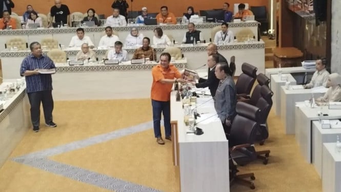Perwakilan Partai Buruh serahkan naskah usulan RUU Ketenagakerjaan
