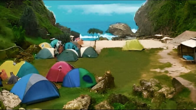 Camping di Pantai Wohkudu Gunungkidul