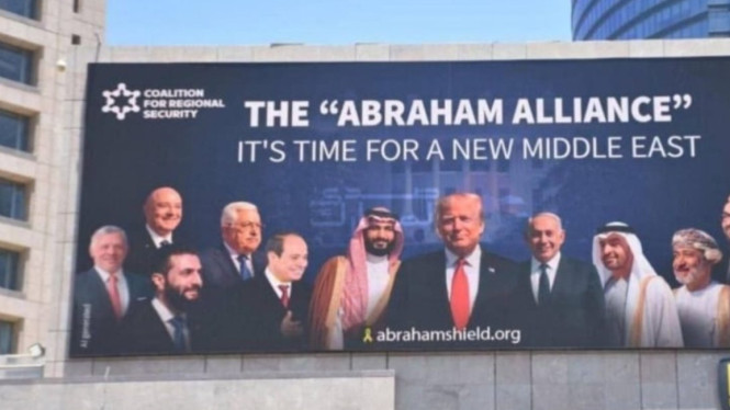 Baliho Prabowo Bareng Trump dan Netanyahu Viral di Tel Aviv