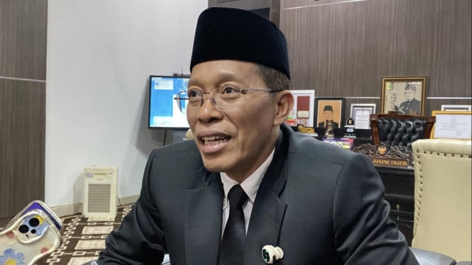 Sekda Lotim. H. M. Juaini Taofik