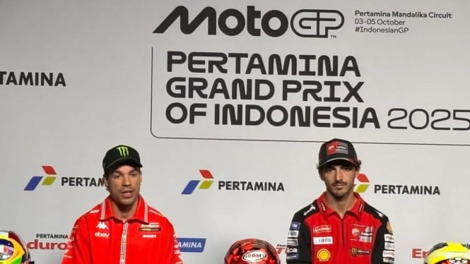 Franco Morbidelli dan Francesco Bagnaia saat konferensi pers