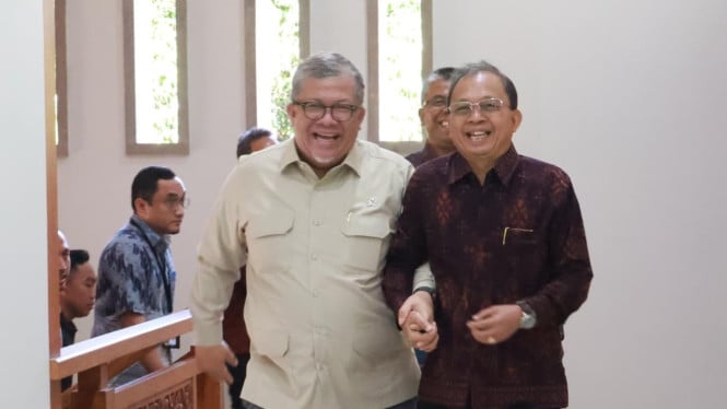Gubernur Koster dan Fahri Hamzah Bahas RTLH di Bali
