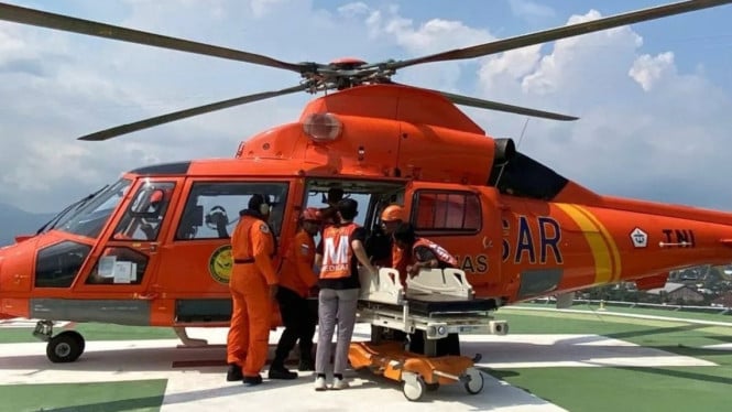 Proses evakuasi medis pembalap MotoGP menggunakan Helikopter