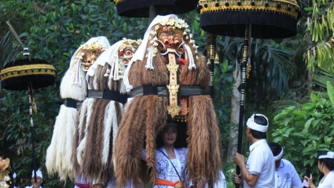 Ilustrasi Ngerebeg Bali, Ritual Penolak Bala