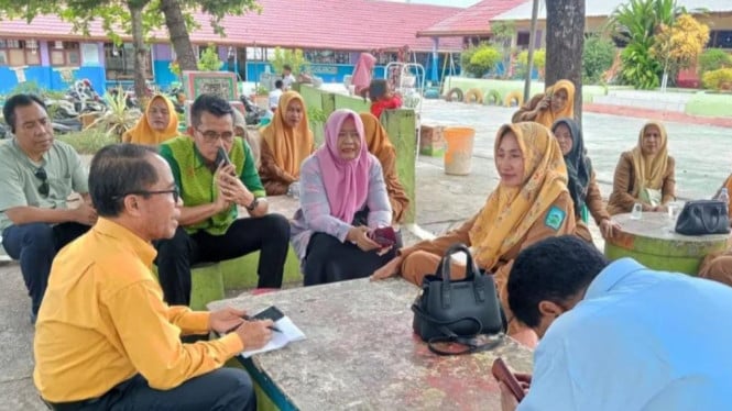 Ketua DPRD Dompu Mengadakan Konsolidasi terhadap Honorer PPPK.