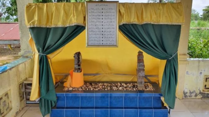 warna kuning sebagai simbol sakral