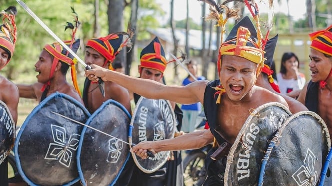 Tari Kataga, Cermin Keberanian dan Kearifan Lokal Orang Sumba