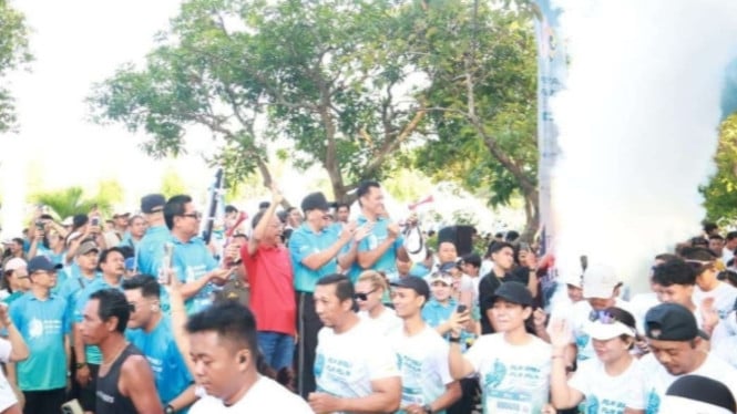 Keseruan peserta PLN Bali Fun Run 2025.