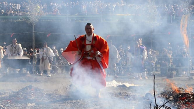 Tradisi Hiwatari Sai di Jepang