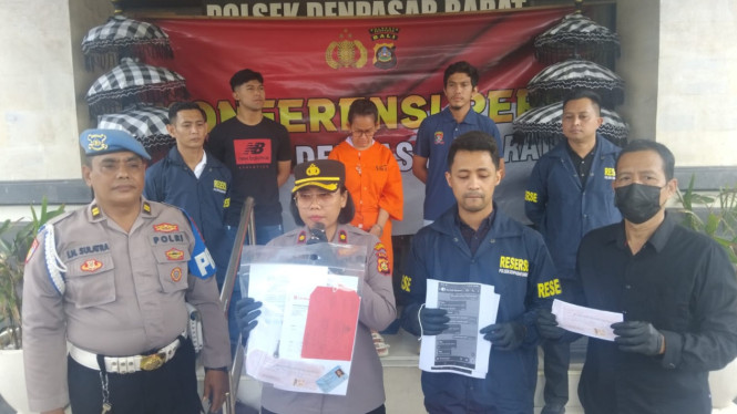 Polisi Tunjukkan Bukti Kasus Penipuan Modus Penyewaan Ruko