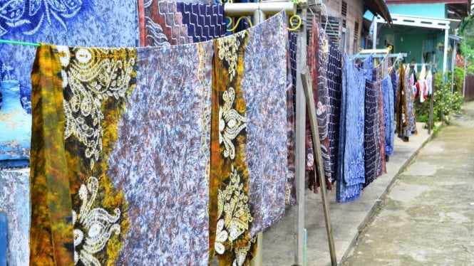 Liburan penuh Warna Warni di Kampung Sasirangan Banjarmasin