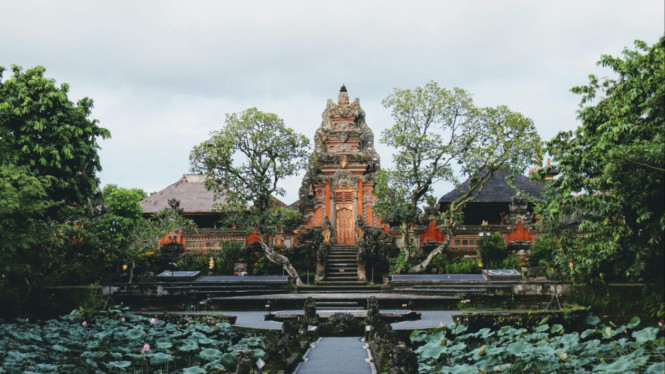 pesona bali yang indah nan tenang