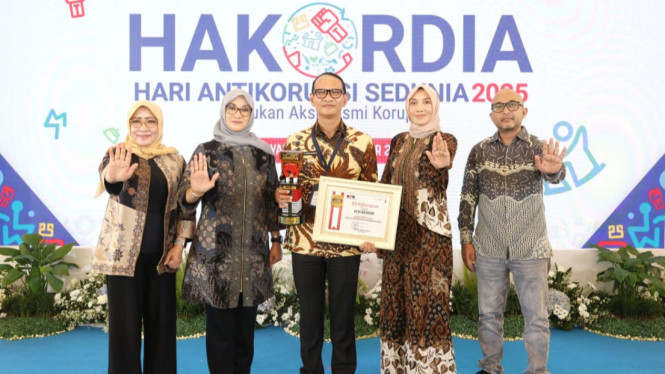 Walikota Mataram Bersama Kepala OPD Hadiri Puncak Peringatan Hakordia