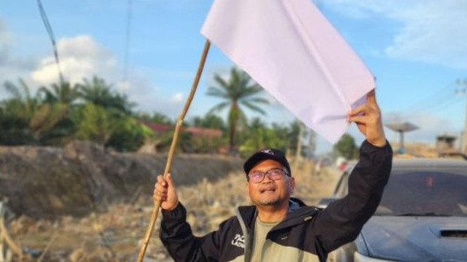 terlihat bendera putih berkibar di Aceh
