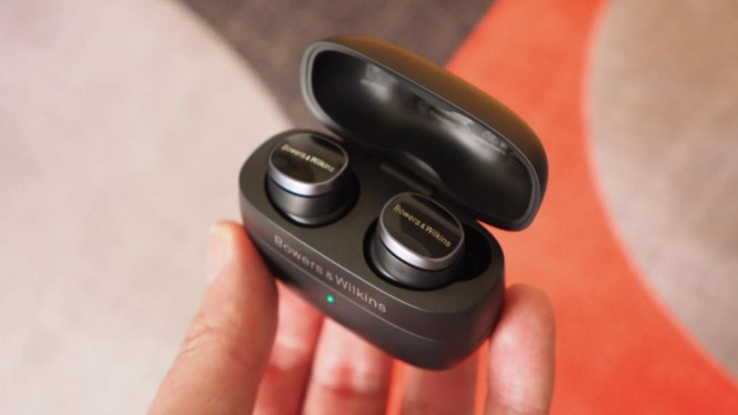 Fitur Bowers & Wilkins Pi8.