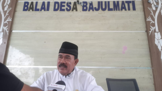 Kepala Desa Bajulmati, Achmad Thoha
