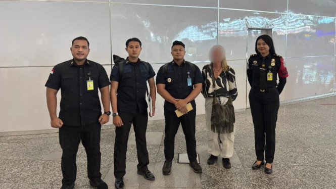 WNA Australia diamankan pihak Imigrasi Bima.