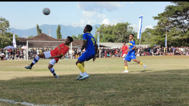 Laga final Piala Wali Kota Bima Cup 2026 antara Mekar Sari