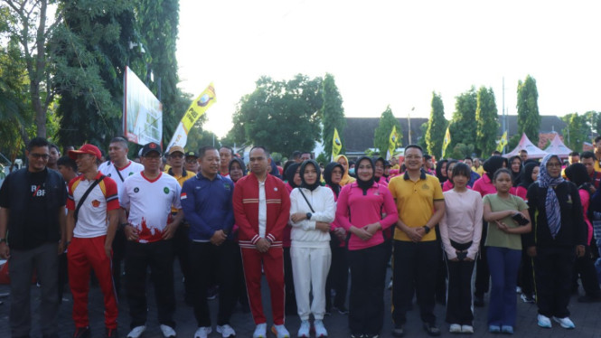Sambut Hari Bhayangkara ke-80, Polres Situbondo Gelar Olahraga Bersama Forkopimda
