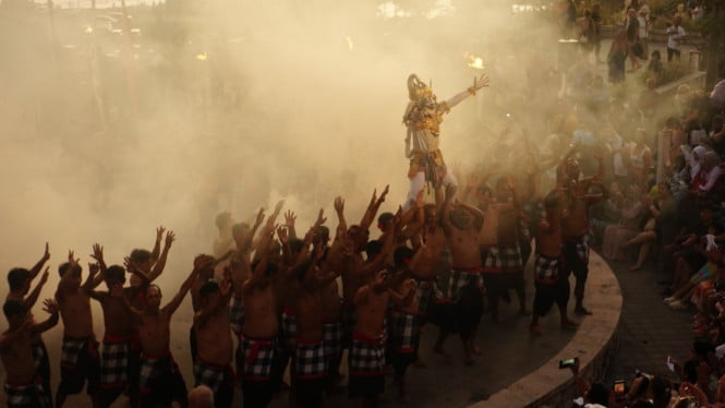 Pertunjukan Tari Kecak