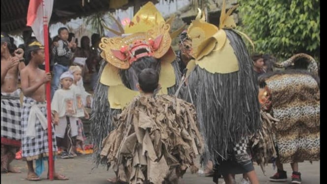 Barong Brutuk di Desa Trunyan