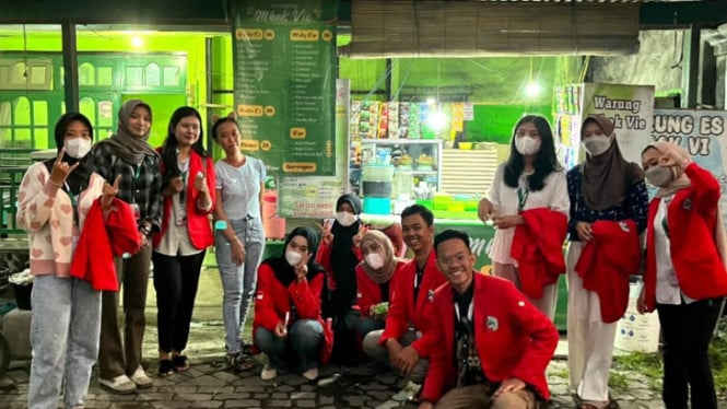 KKN 09 Untag Banyuwangi Dorong UMKM Desa Watukebo Naik Kelas Lewat Digitalisasi Usaha