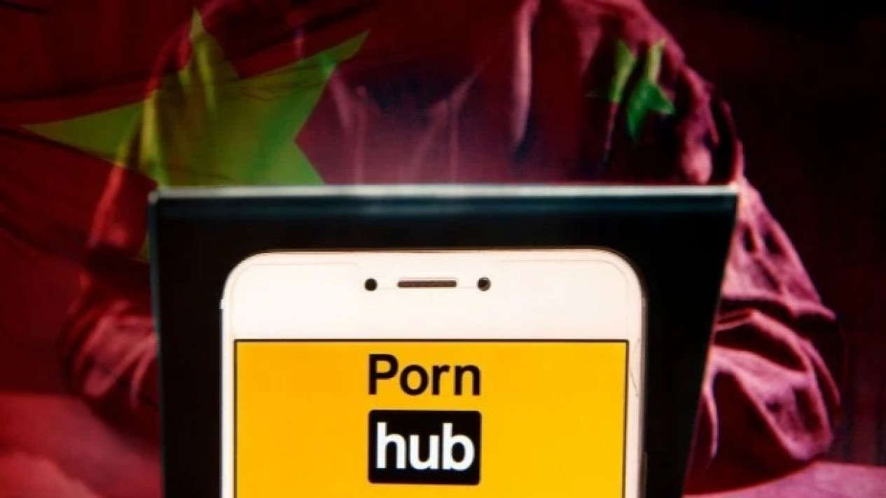 Reaksi pria saat nonton bokep